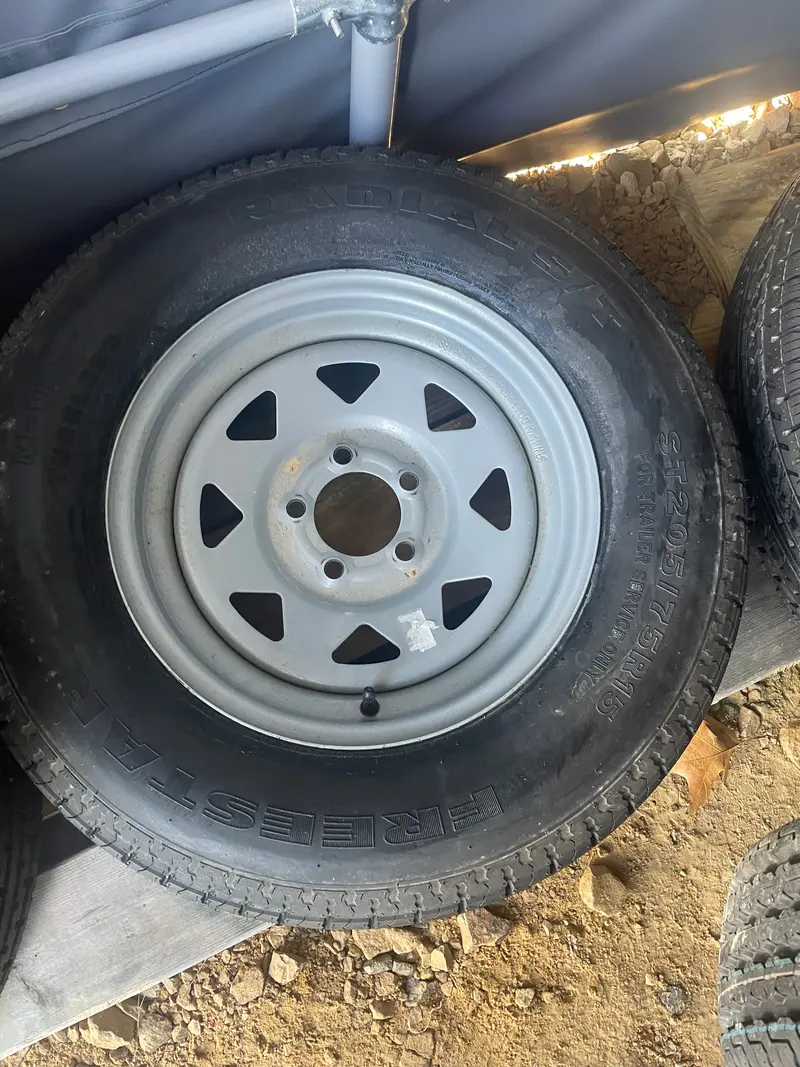 205/75R15 5-Lug Silver Spoke Trailer Wheel – Car Mate 1