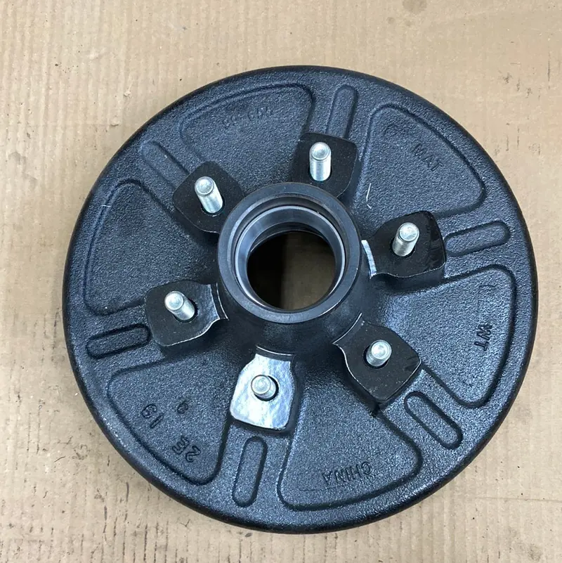 6,000 Lb Axle Drum Brake – 6 On 5.5" Bolt Pattern, 6-Bolt Configuration 1