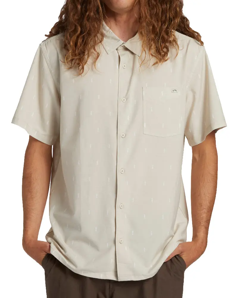 Billabong Surftrek Short-Sleeve Woven Shirt 1