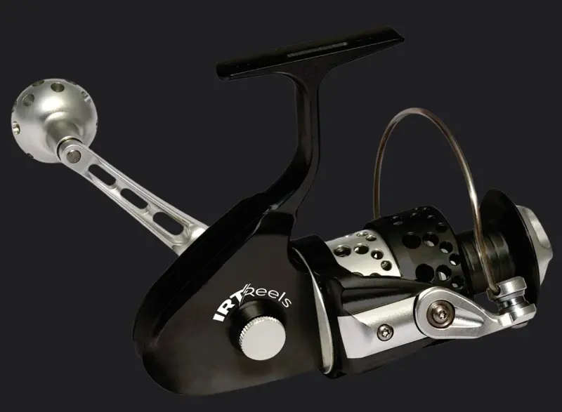 Irt 300Xl Spinning Reel – Black With Shimmering Silver Accents 1
