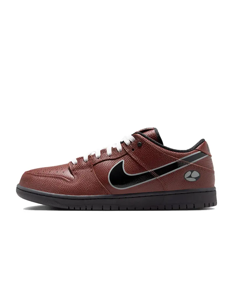 Nike Dunk Low Pro Qs Skate Shoes 1
