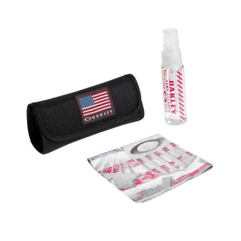 Oakley Microfiber Lens Cleaning Kit With Case 1